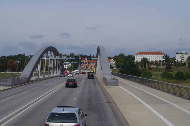 Waldschlösschenbrücke